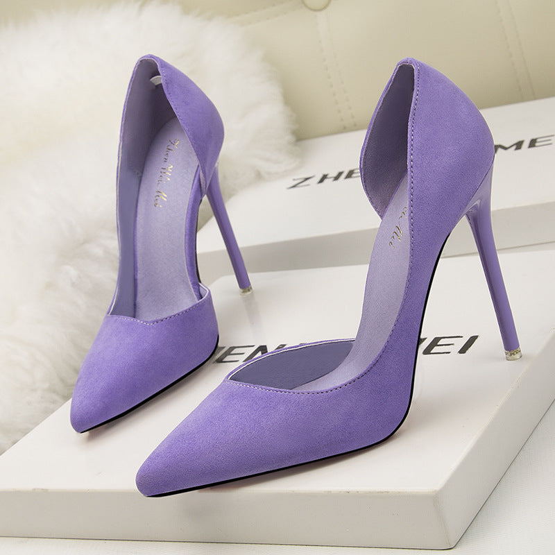 8915-3 Korean-style fashionable and simple low-heeled high-heeled suede women's shoes with slim toe shape, pointed tip, side sexy hollow design, suitable for slimming effect.