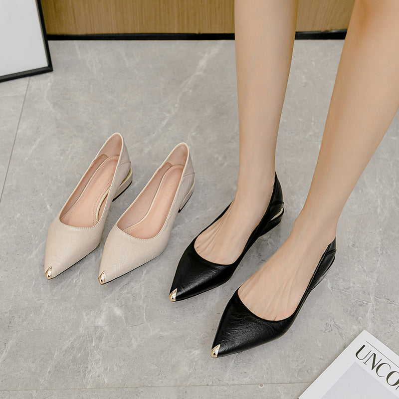 New style metal-head professional work shoes - elegant pointed-toe single shoes in black with thick heels - suitable for long working hours, not tiring the feet and made of durable leather.