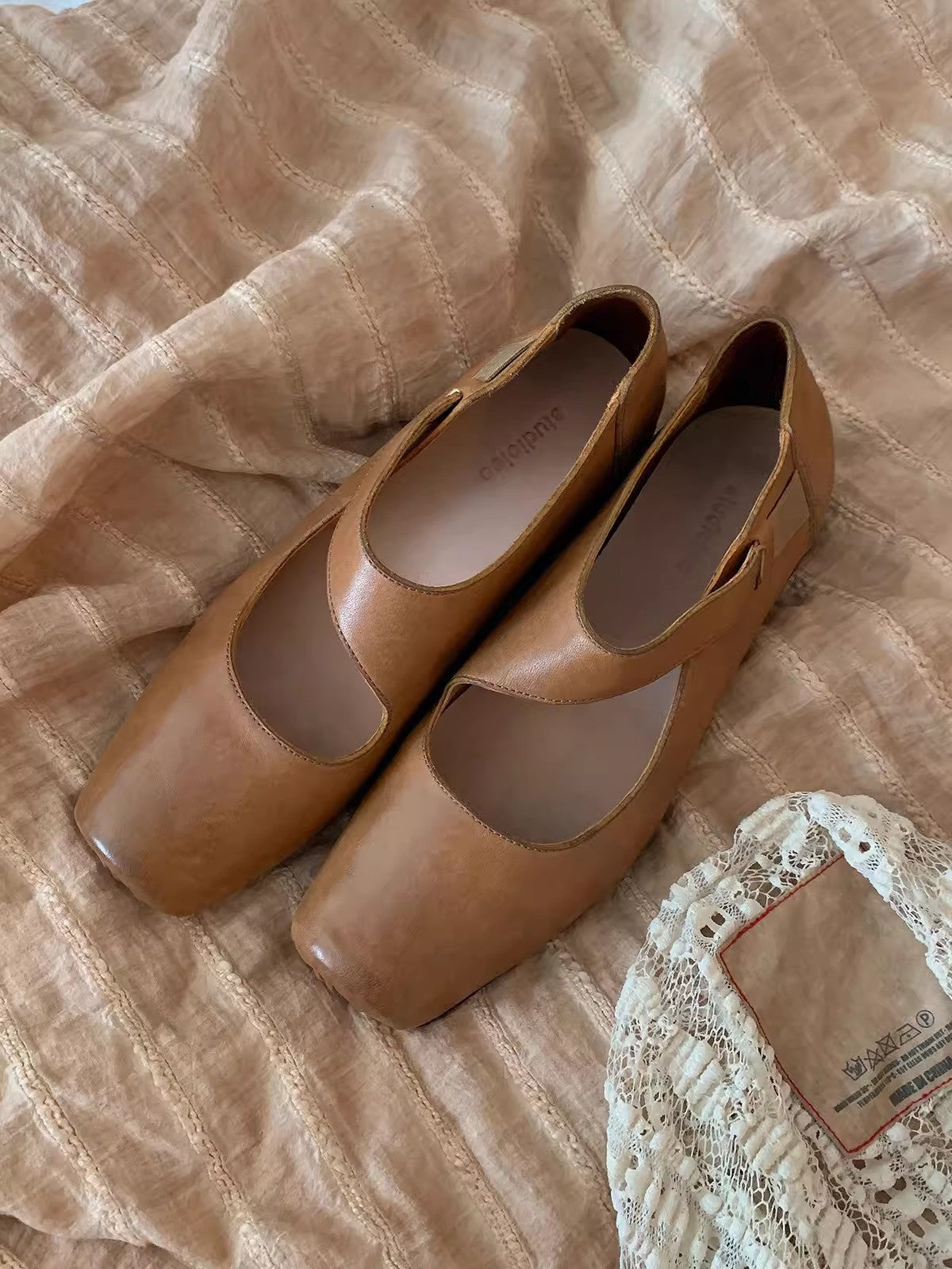 Soft sheepskin retro distressed genuine leather square-toe chunky heel women's Mary Jane flats ballet shoes with pig snout design